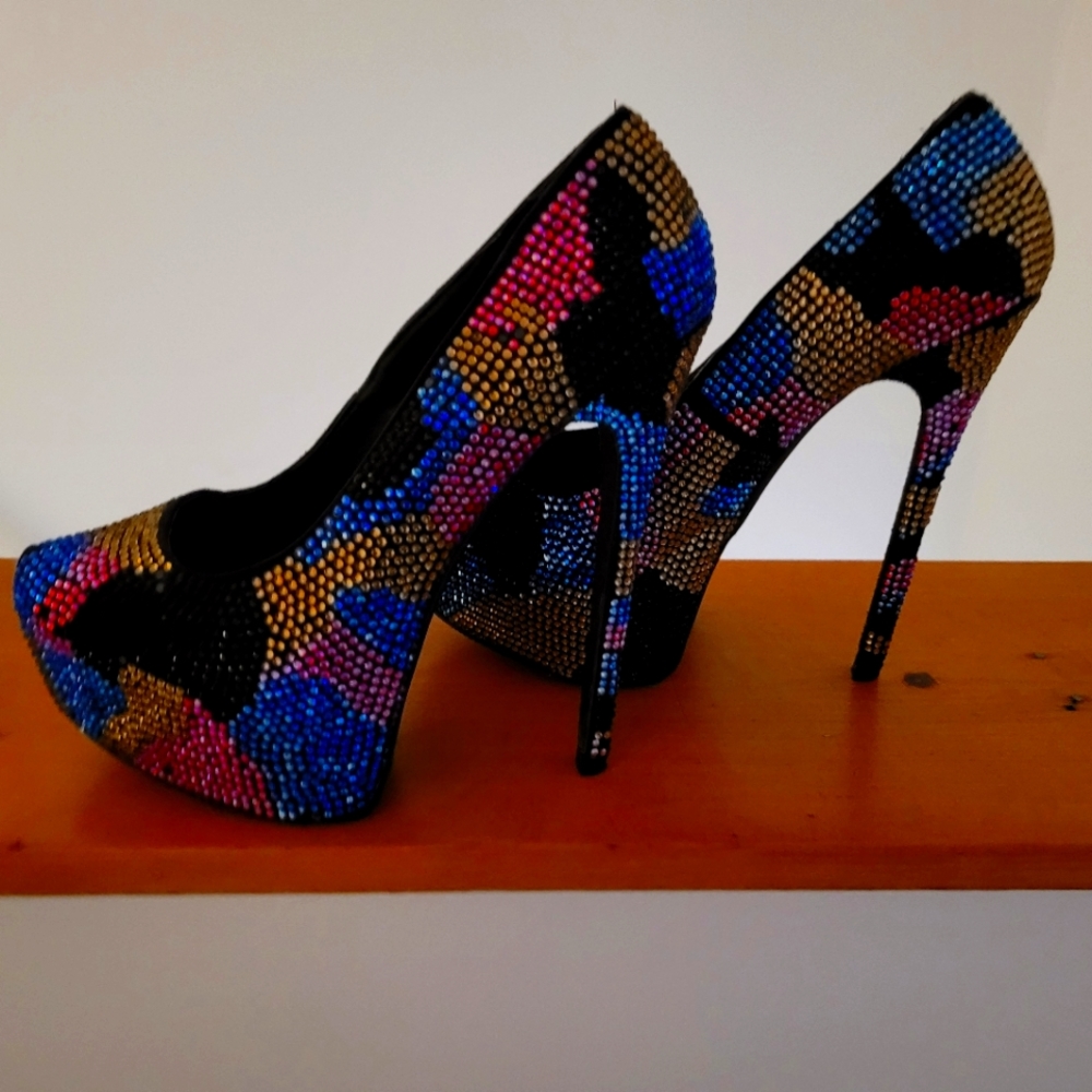 Steve Madden Dyvinal Multi Colored Heels